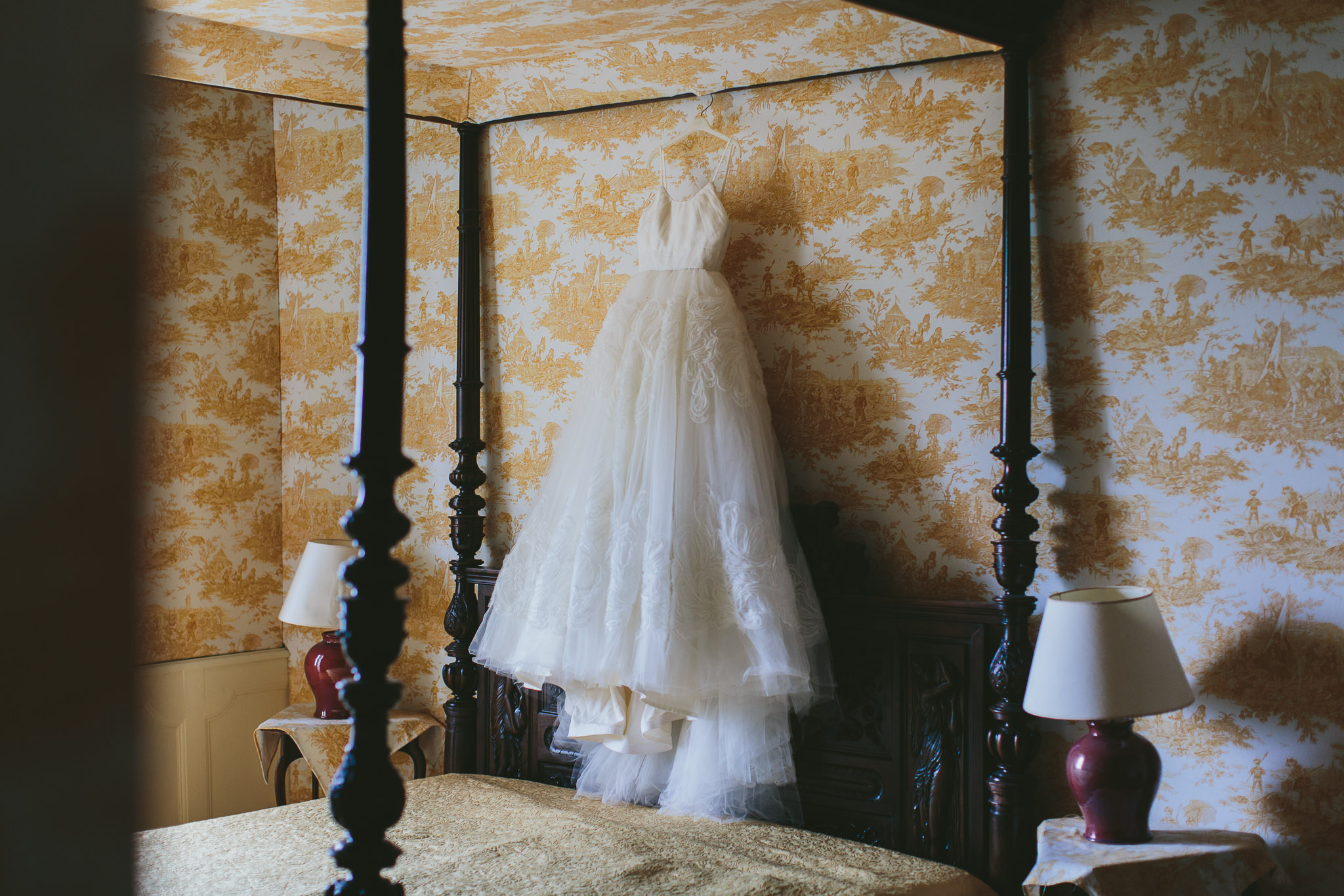 French professional wedding photographer wedding dress