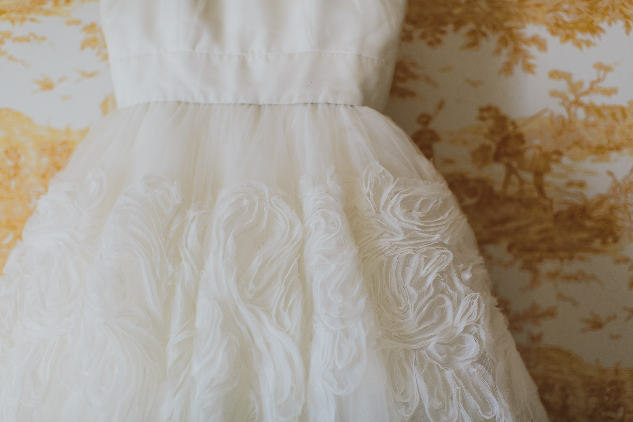 French professional wedding photographer beautiful wedding dress