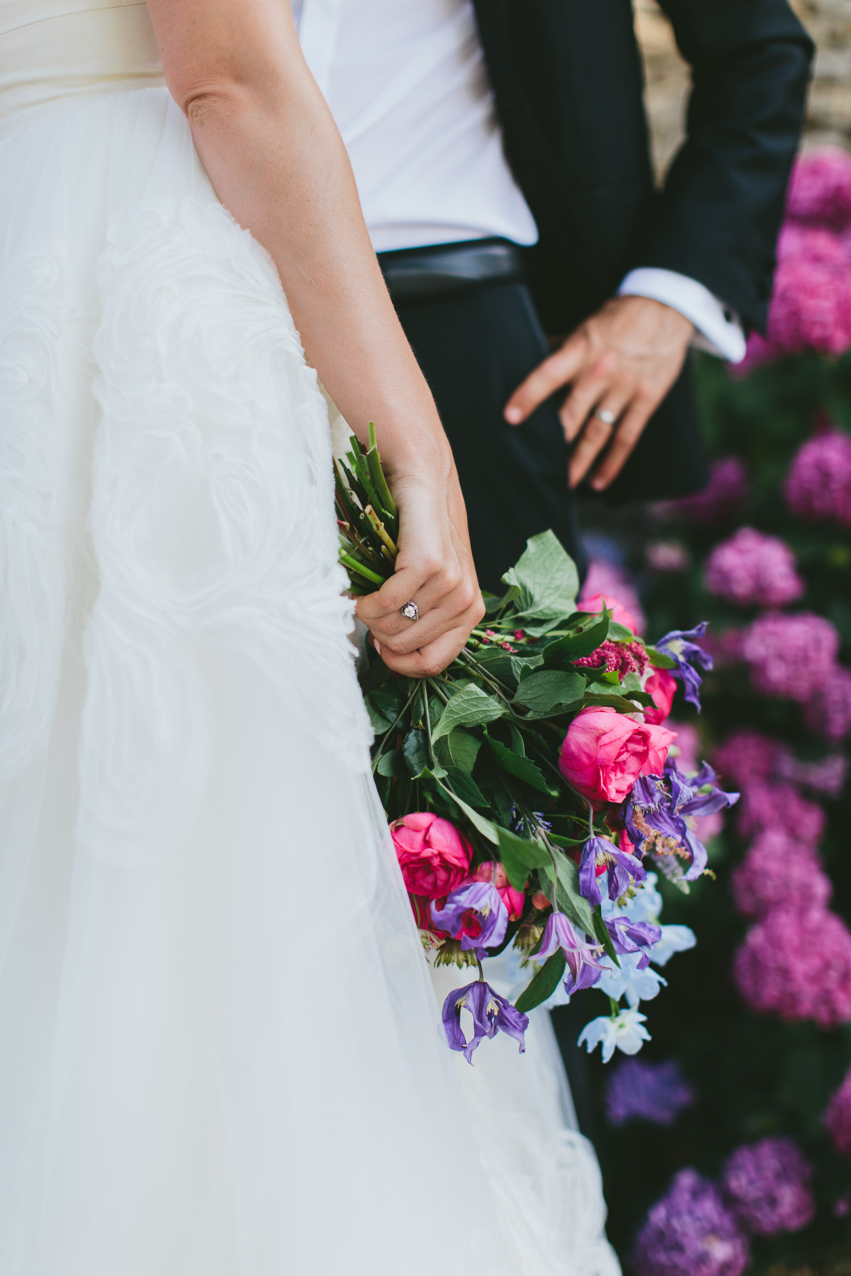French professional wedding photographer amazing colourful wedding bouquet 