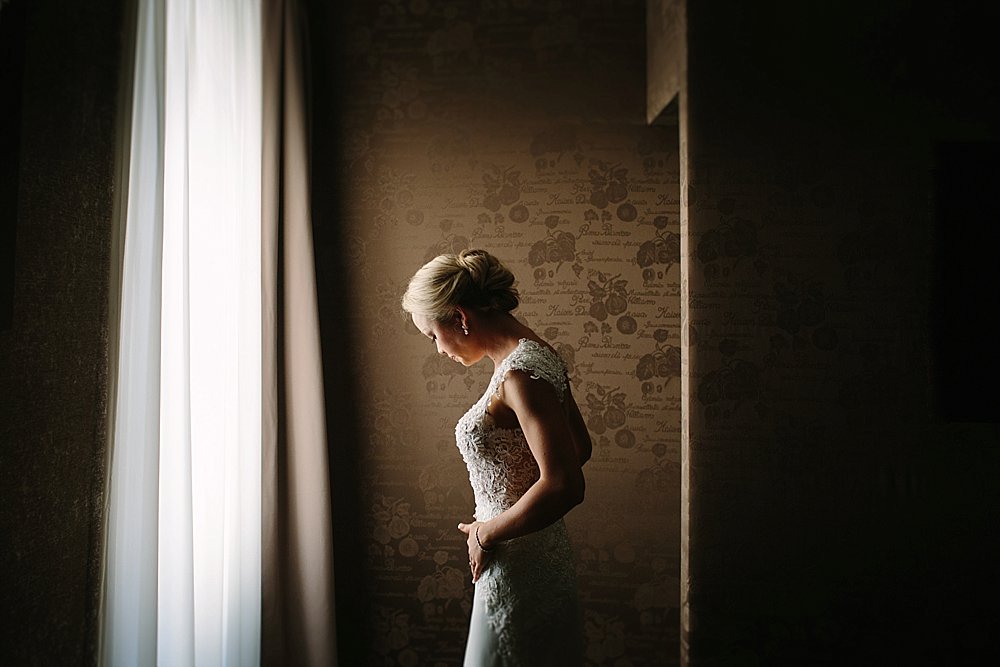 Rome wedding bride getting ready