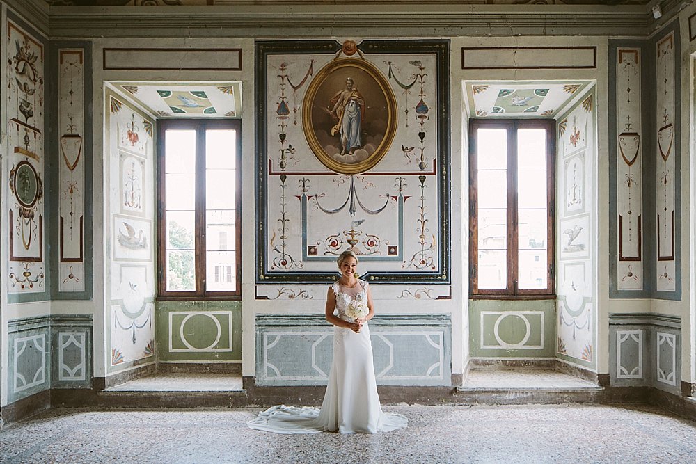 Rome wedding beautiful bride photo session