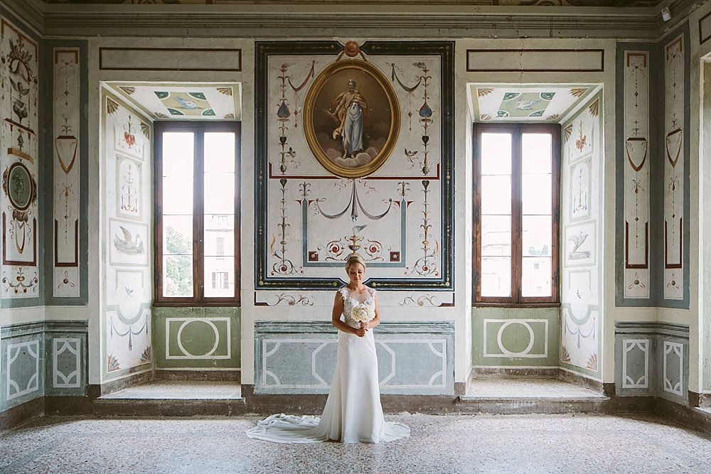 Beautiful bride in Rome