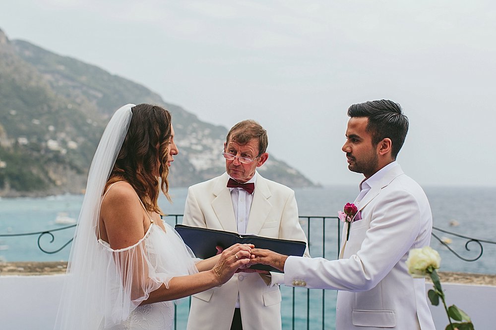 Positano wedding exchange of rings ceremony
