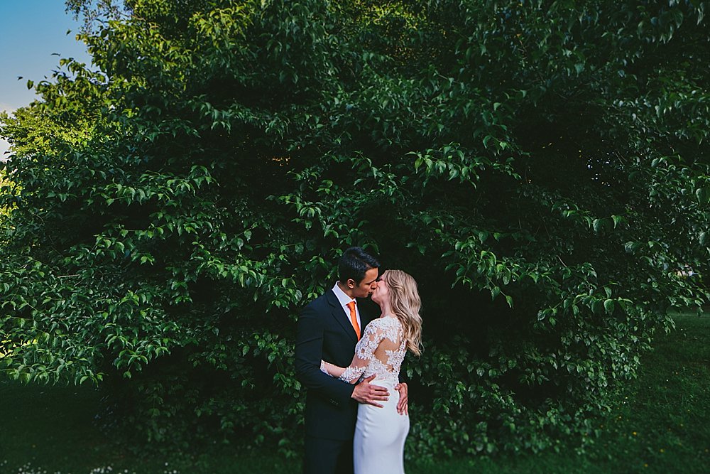 Bristol wedding bride and groom kiss photoshoot