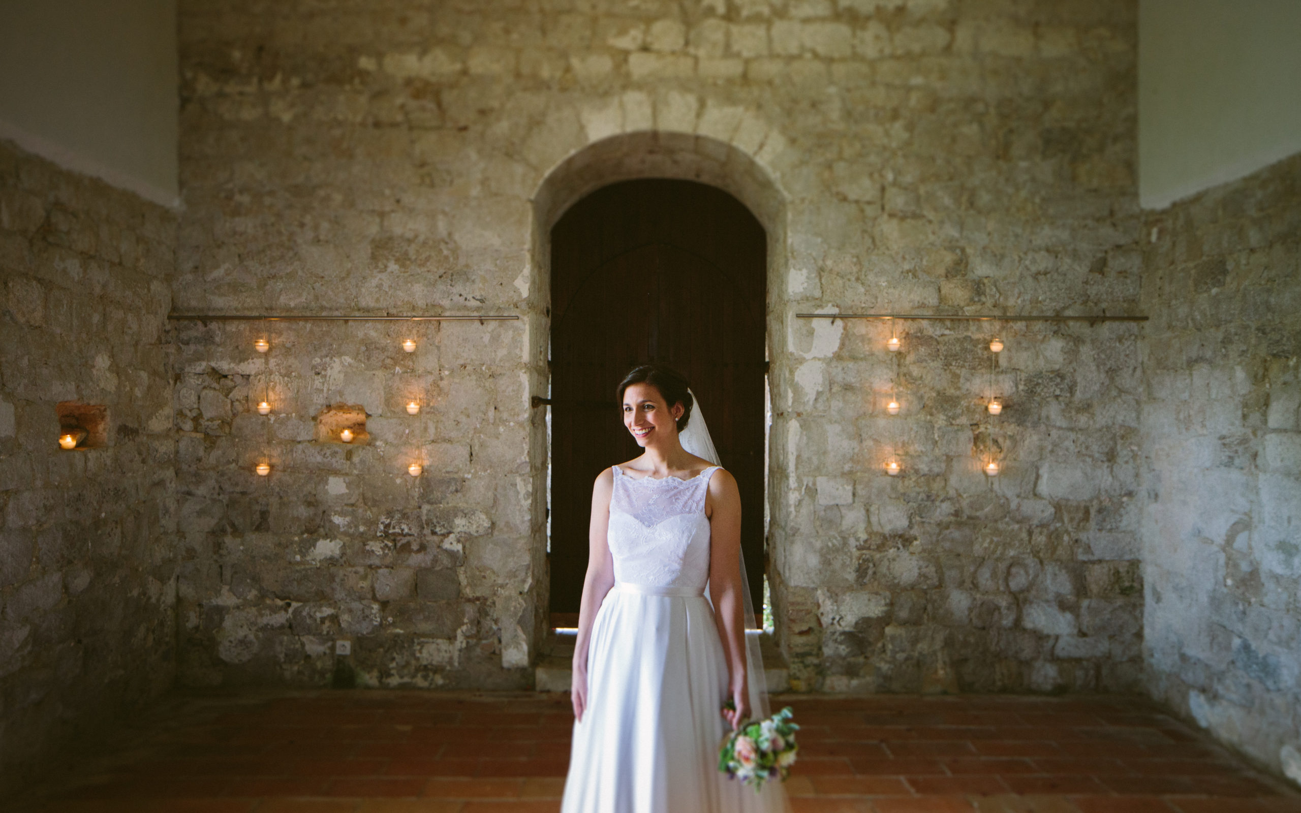 Lot-et-Garonne wedding stunning bride