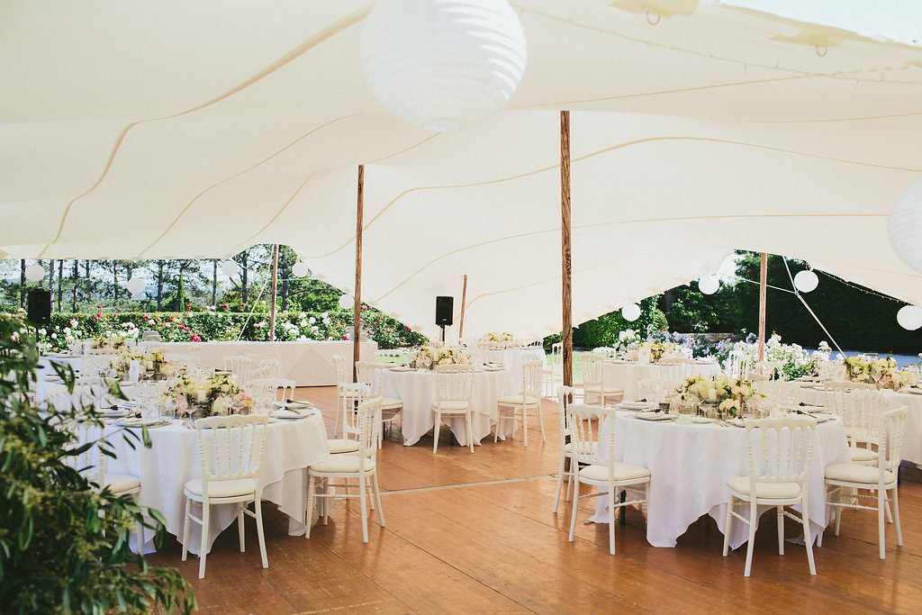 wedding dinning room french stylist Provence French Wedding