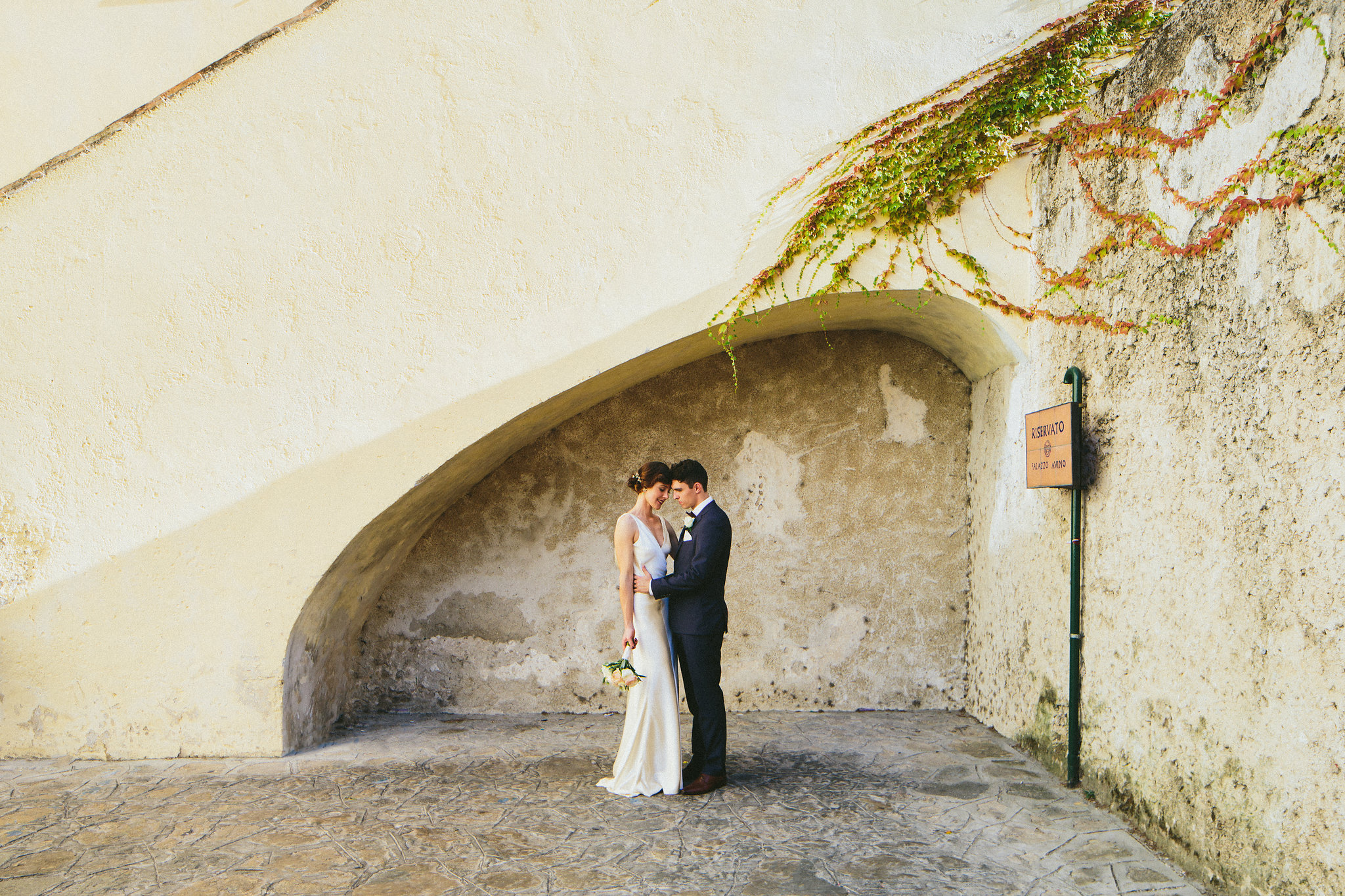 Italian weddings stunning newly weds photoshoot