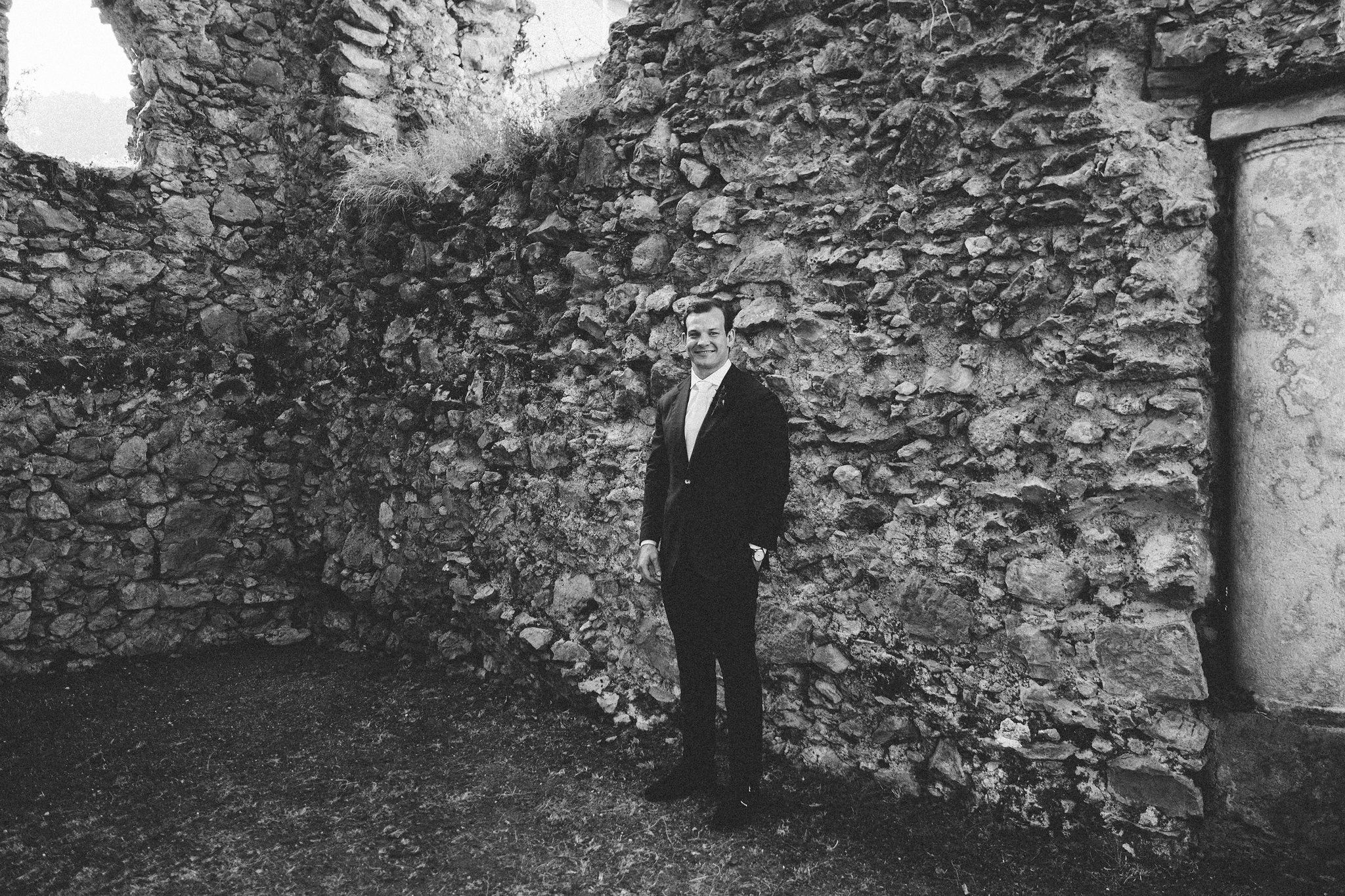 portraits of a groom in Ravello Italy