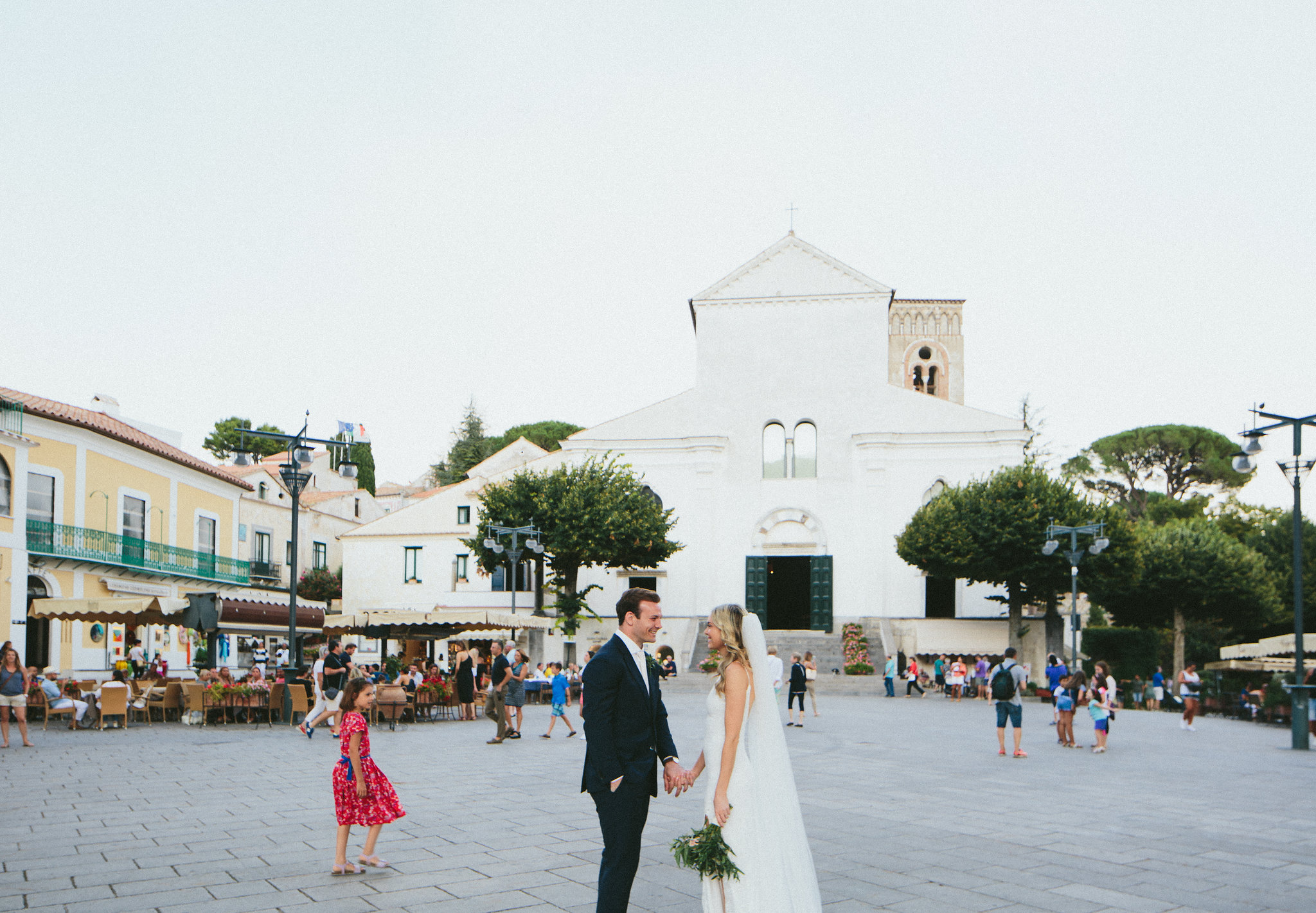 Ravello town square Bride and Groom
