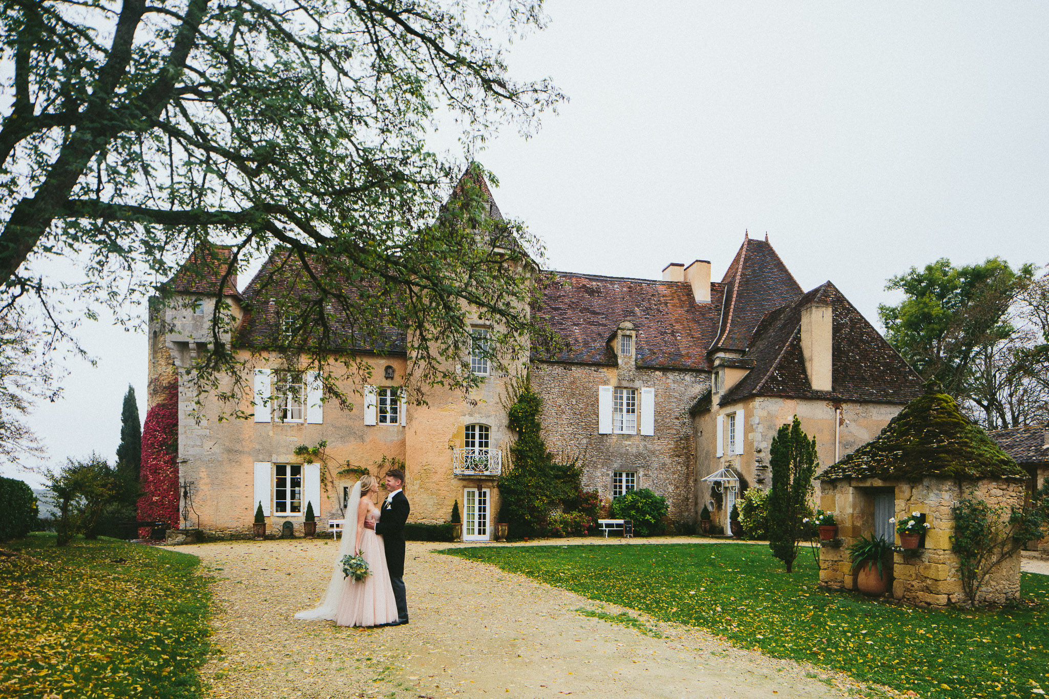 A french destination wedding chateau in france