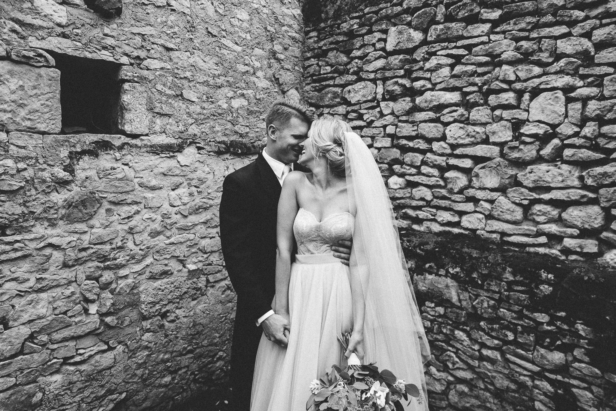 A french destination wedding photo session of a beautiful couple