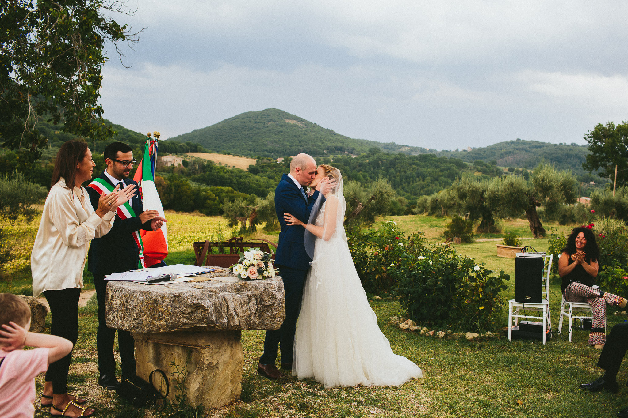 Perugia Italy wedding first kiss