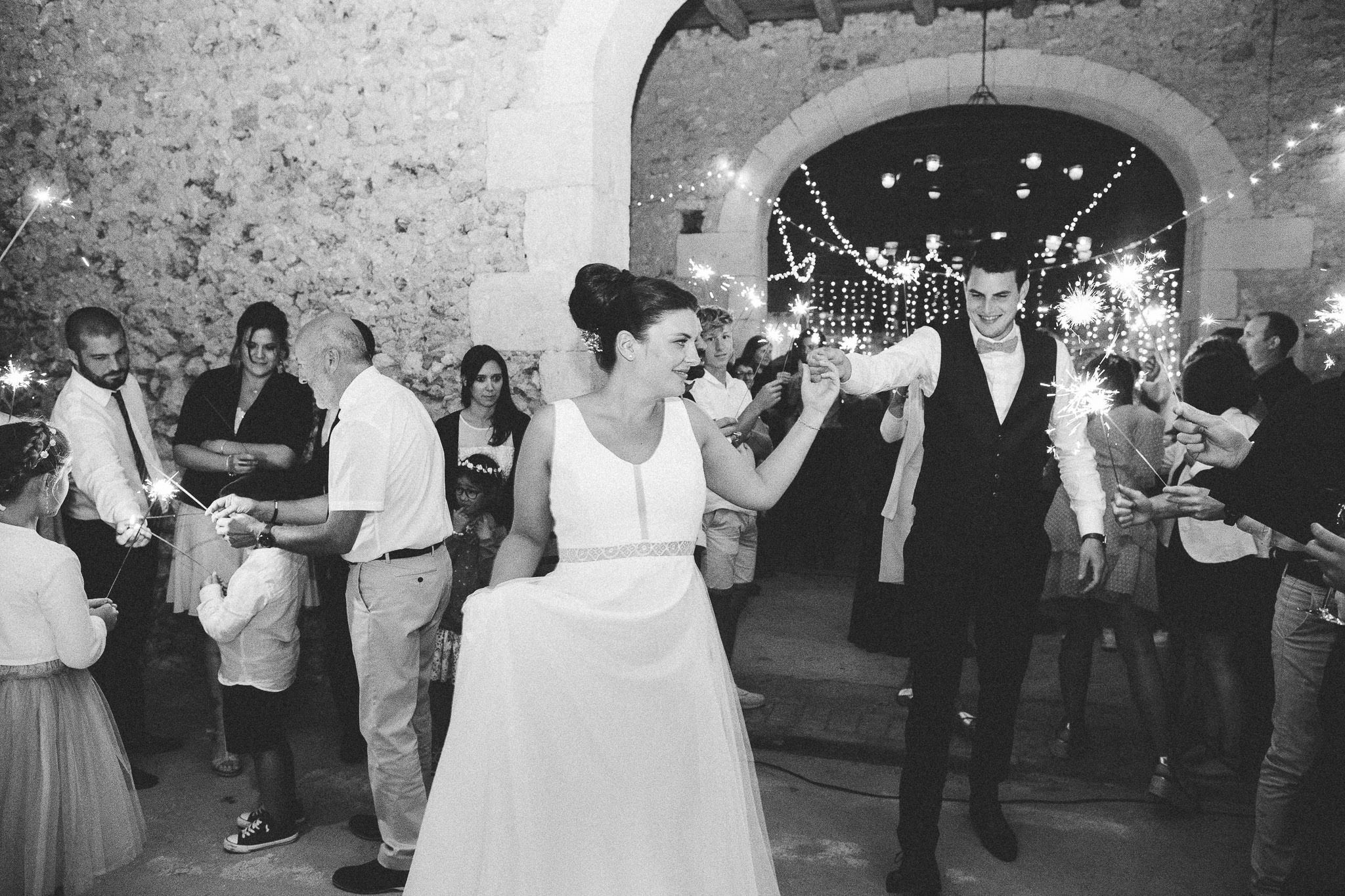 French British wedding first danse entrance
