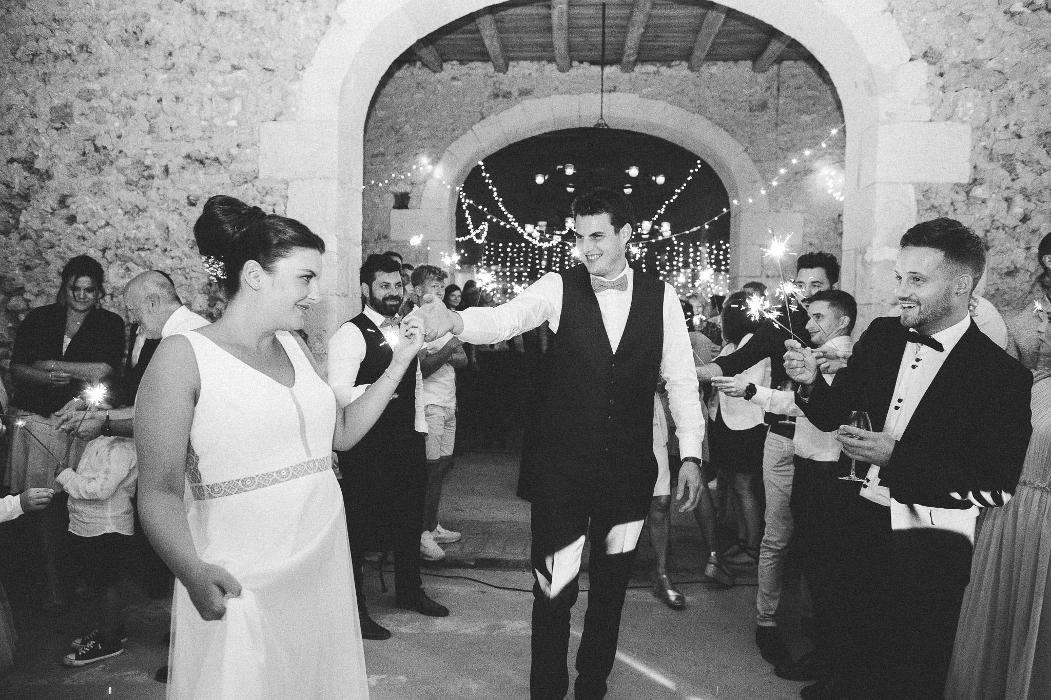 French British wedding first danse smile