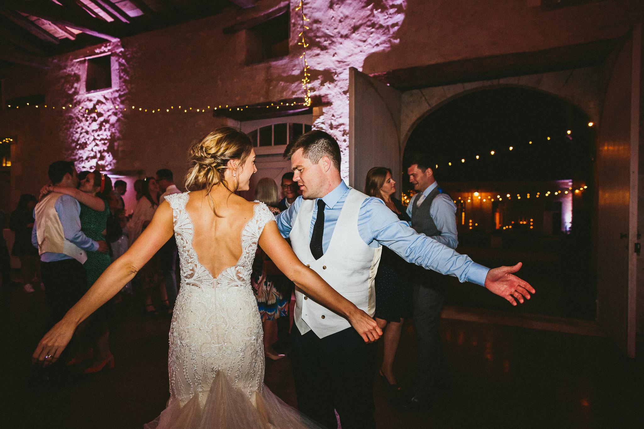 bride and groom dance floor danse off