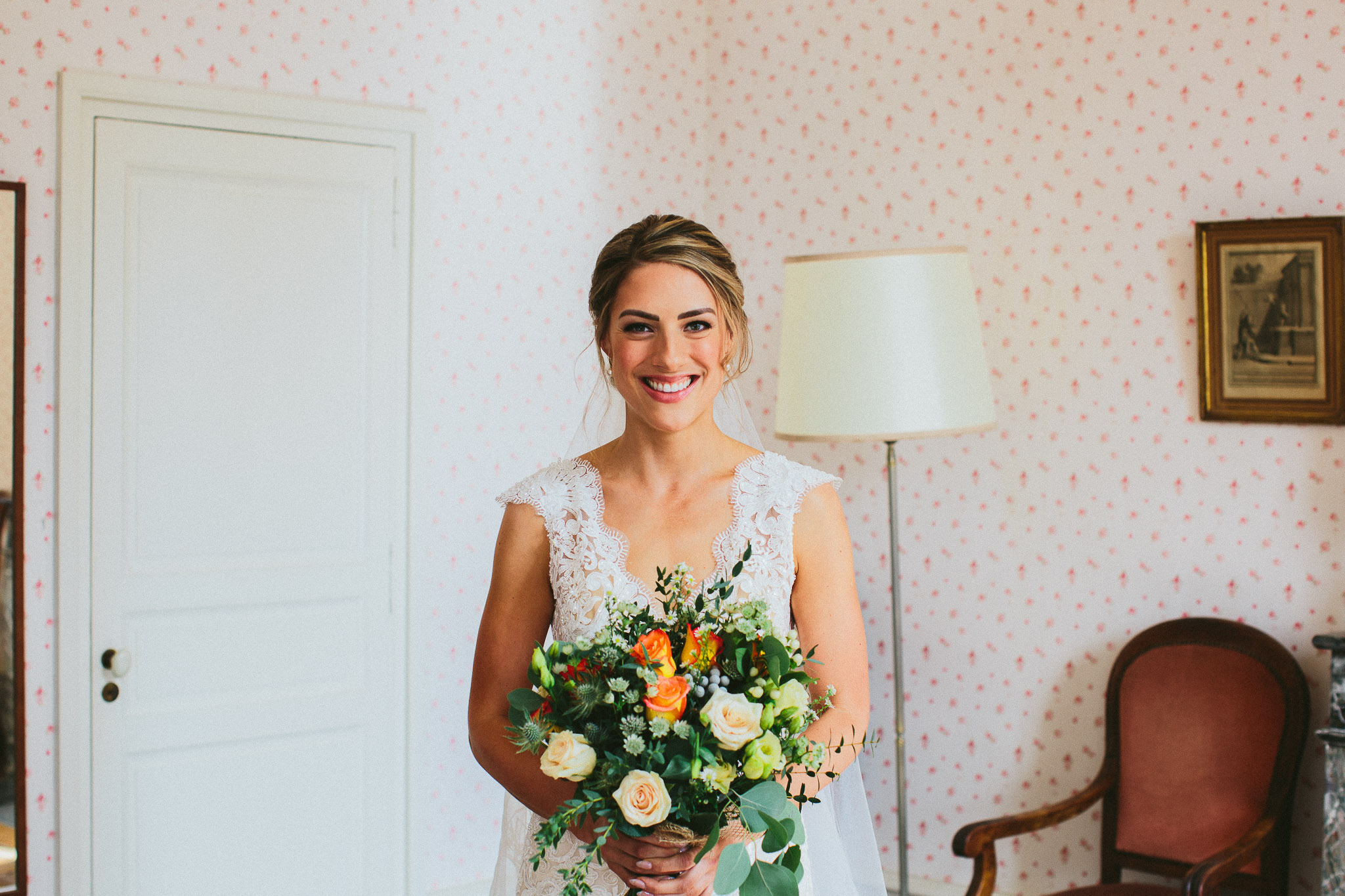 bride portrait bouquet