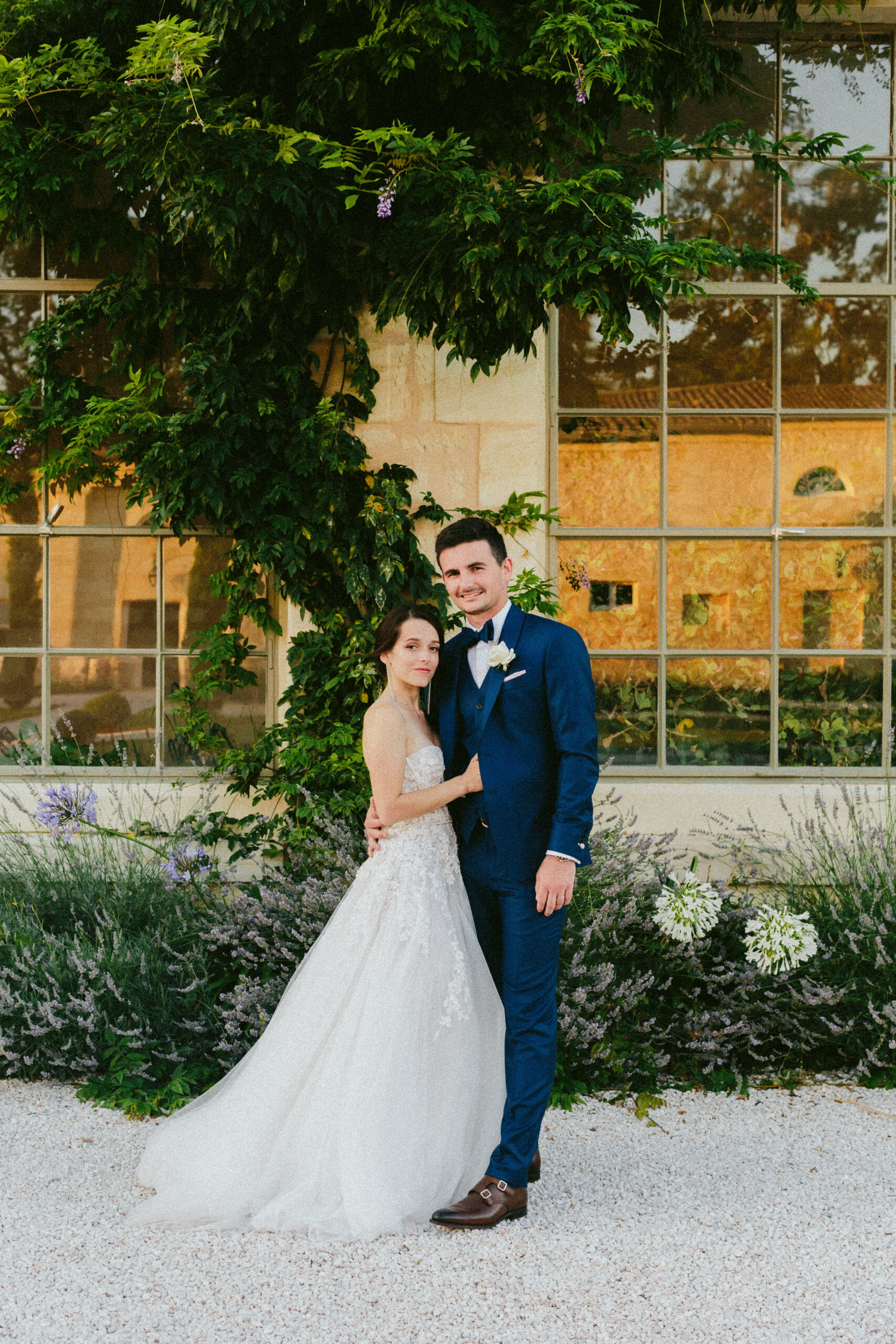 Bride and groom portrait Classy french wedding