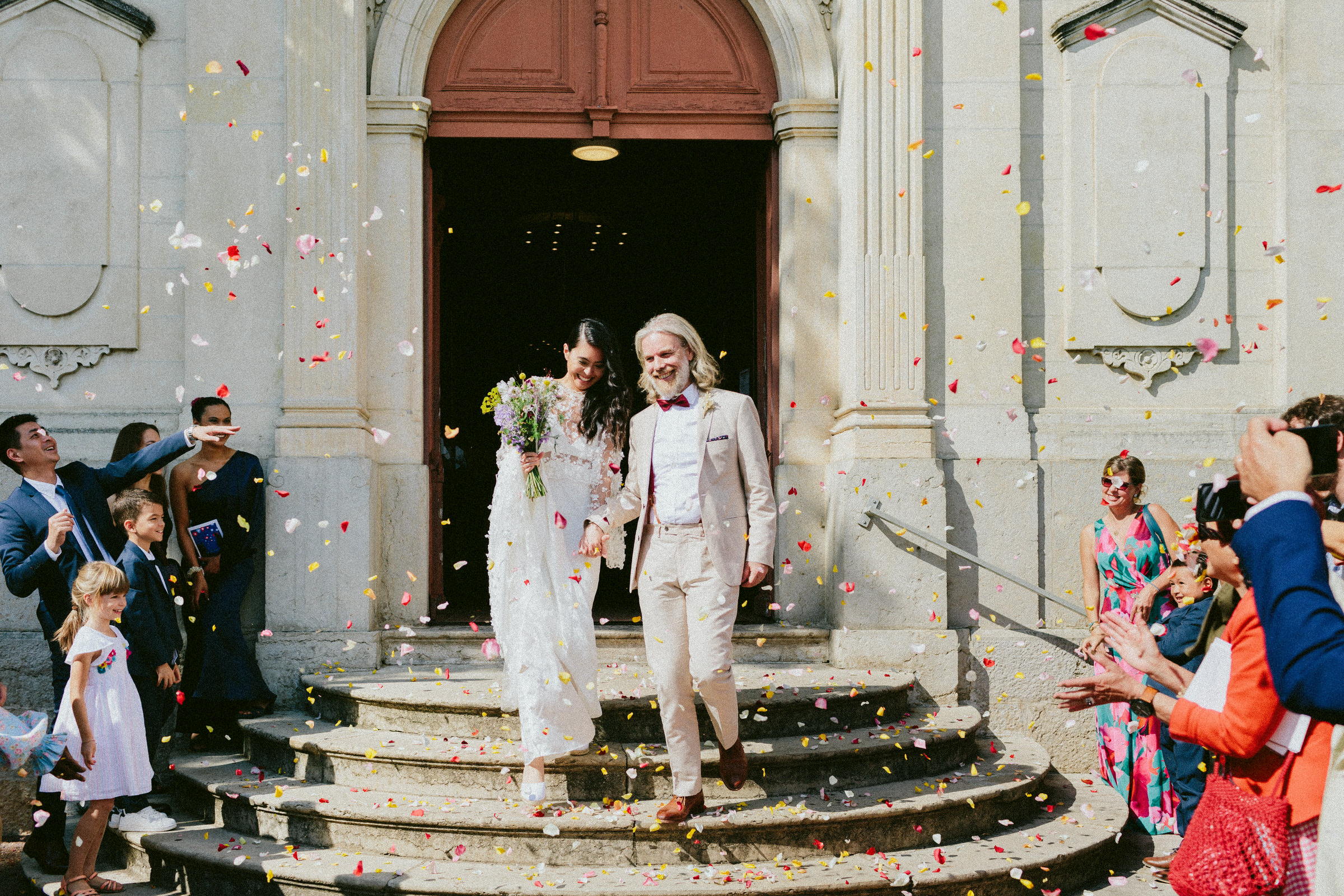 Bride and groom confetti French Domain Wedding