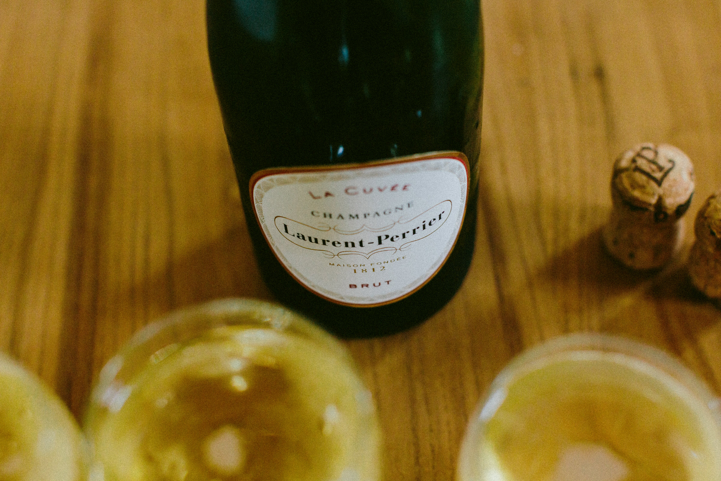 champagne Castelnau des Fieumarcon french village wedding