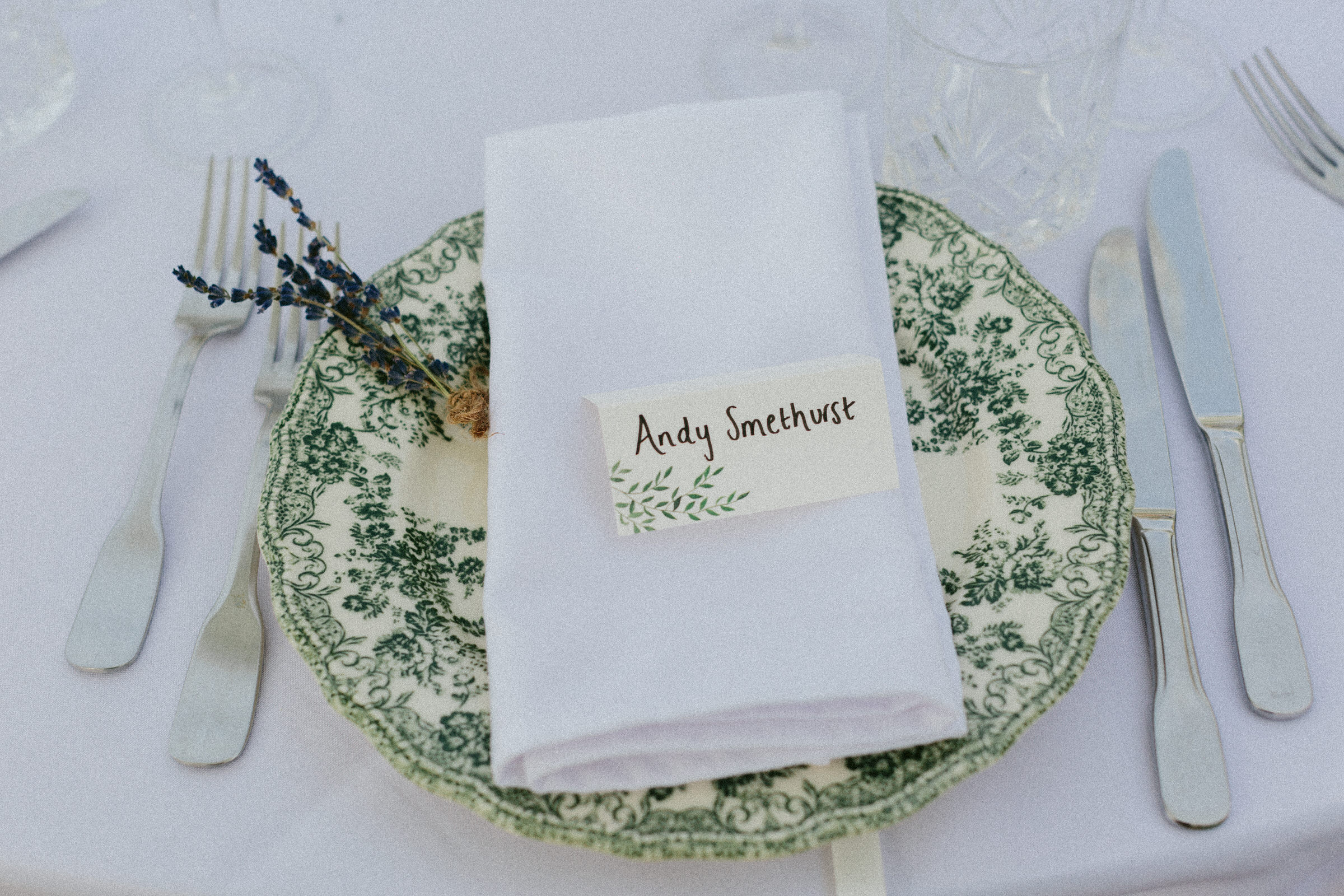 plate setup wedding dinner Castelnau des Fieumarcon french village wedding