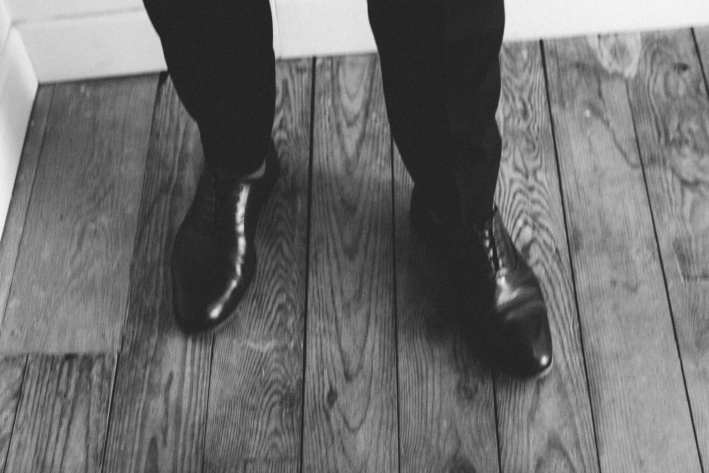 shoe groom Castelnau des Fieumarcon french village wedding