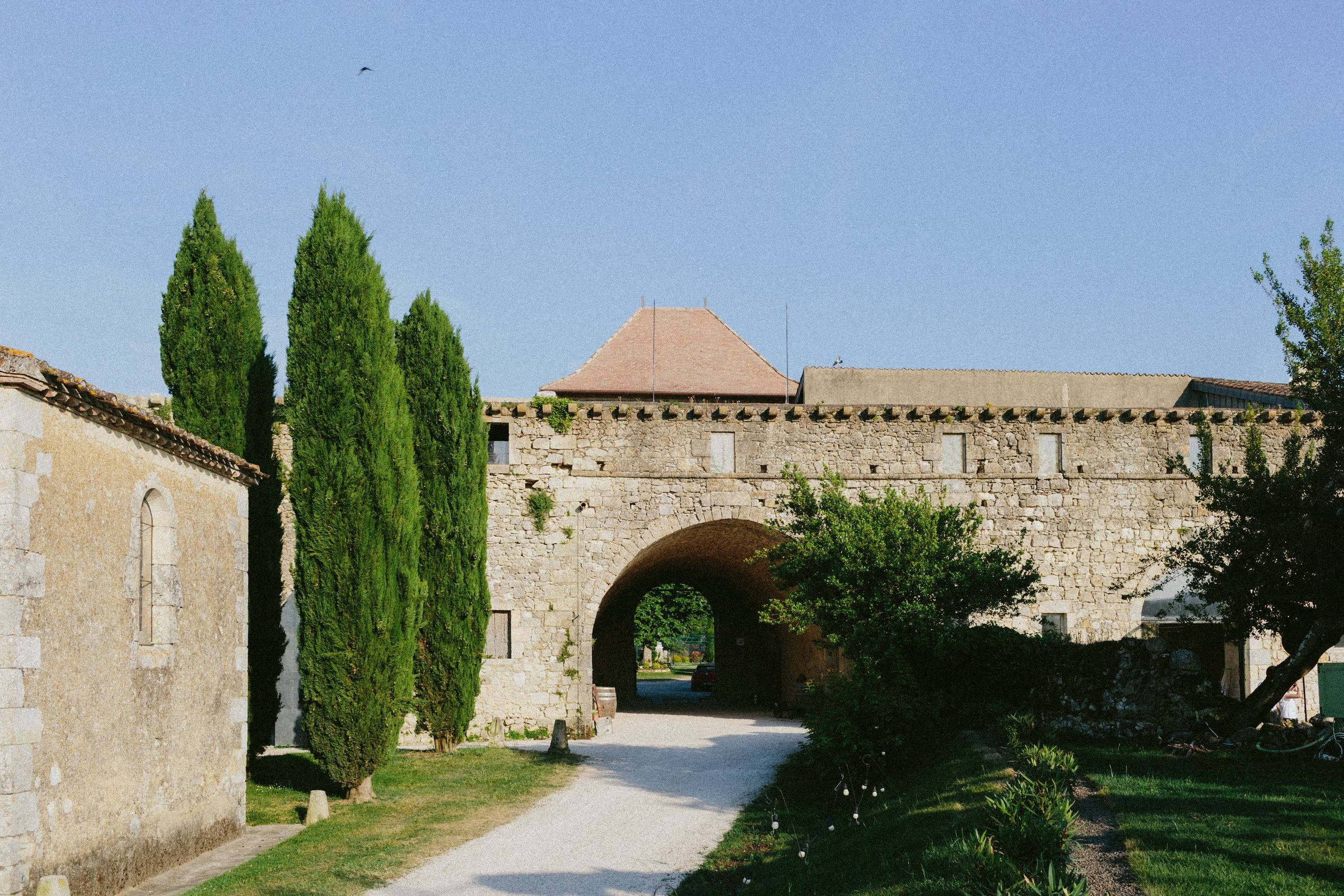the village Castelnau des Fieumarcon french village wedding