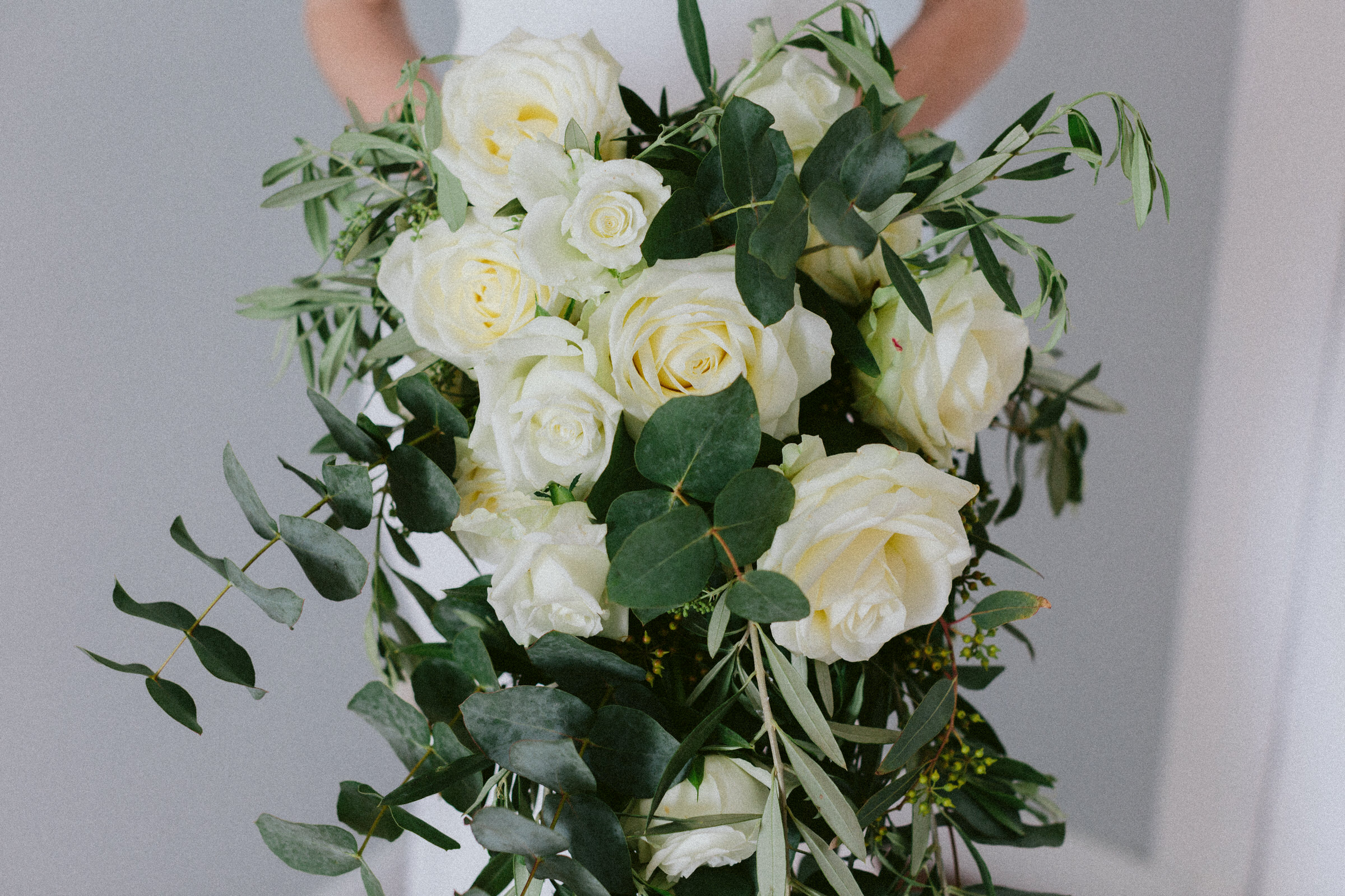 brides wedding bouquet Castelnau des Fieumarcon french village wedding