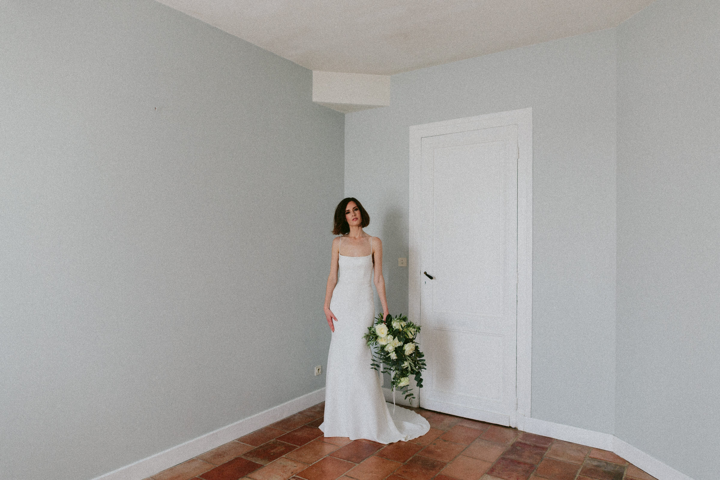 full portrait brides Castelnau des Fieumarcon french village wedding