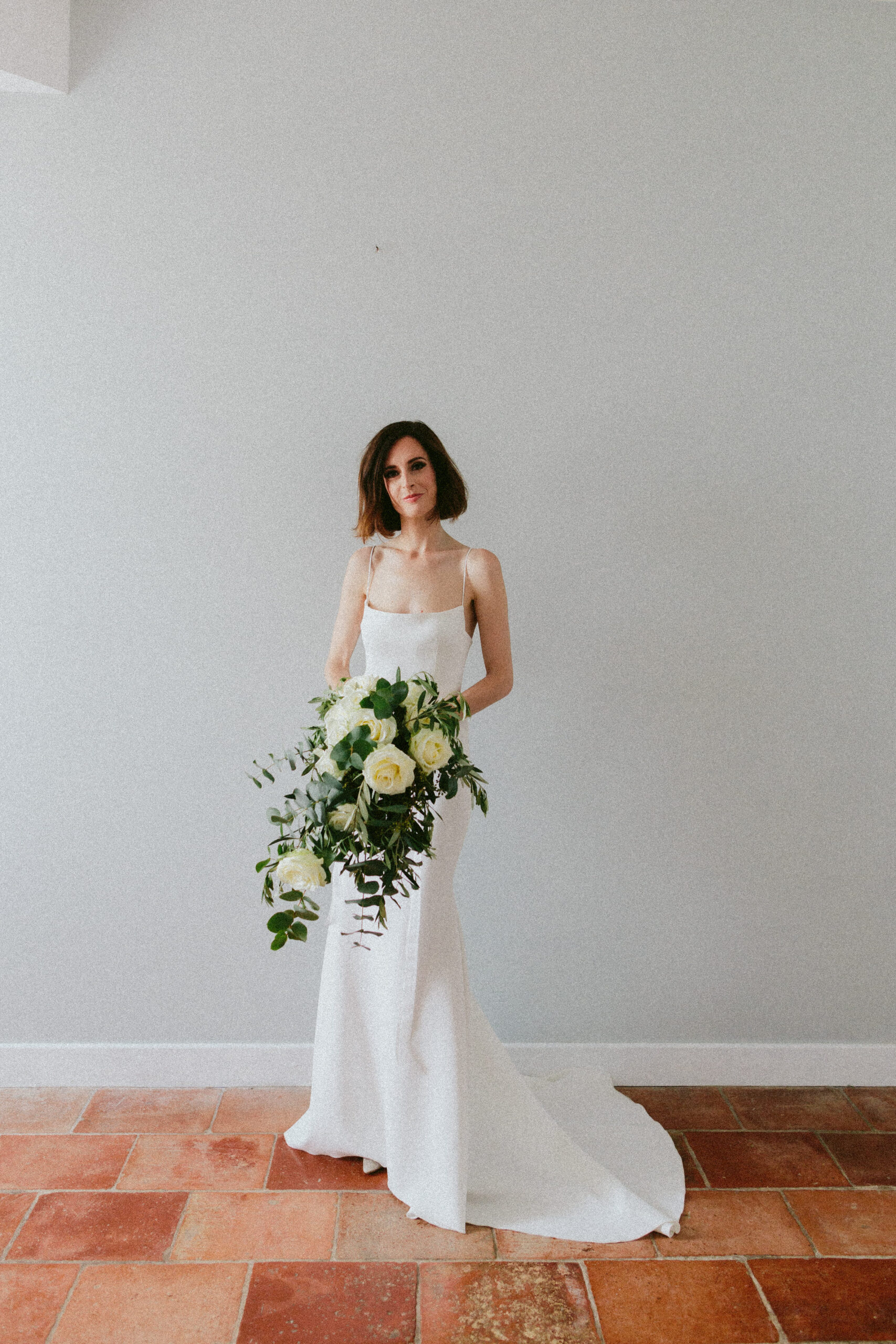 stunning bride portrait Castelnau des Fieumarcon french village wedding
