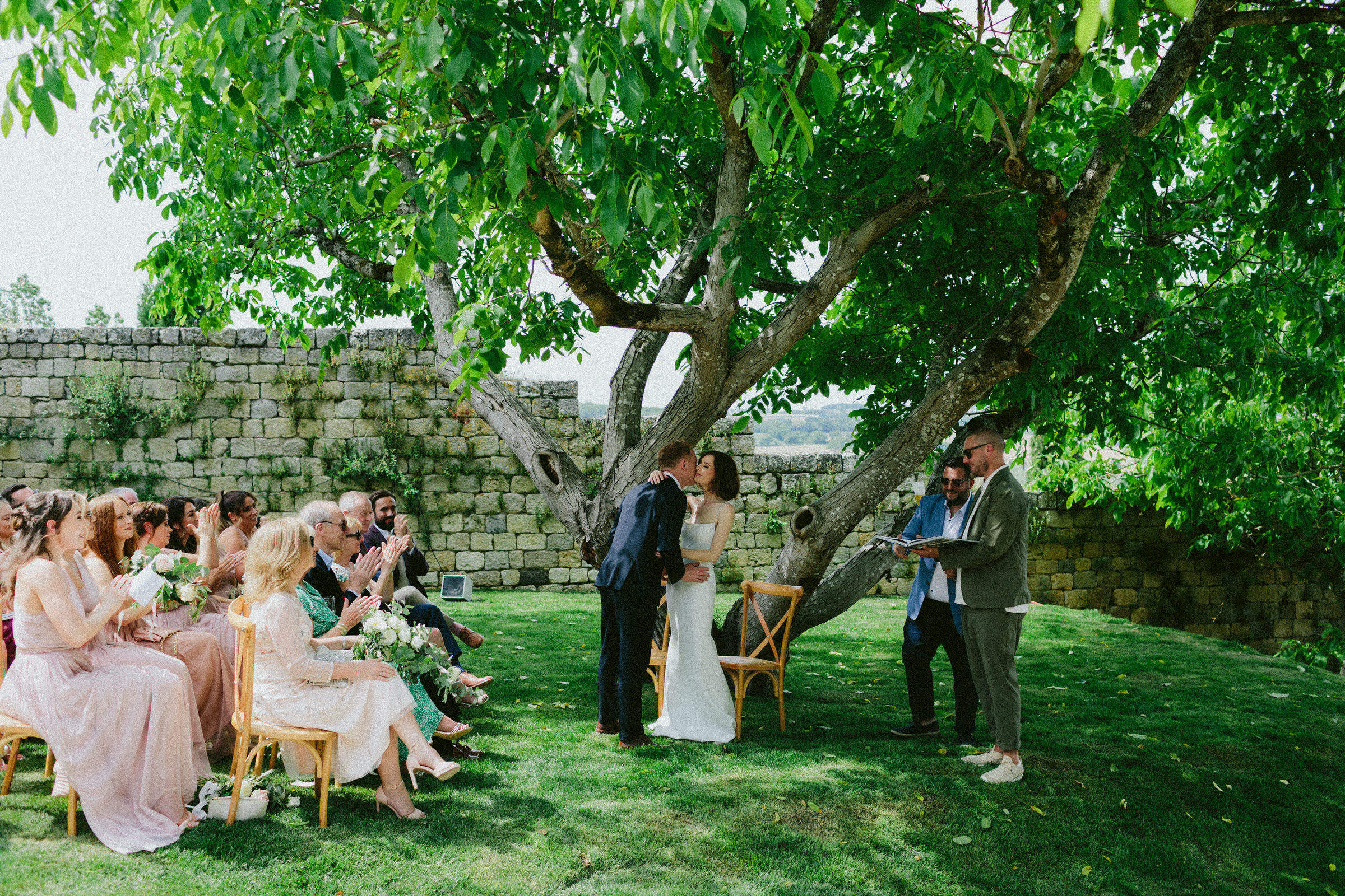 wedding ceremony kiss Castelnau des Fieumarcon french village wedding