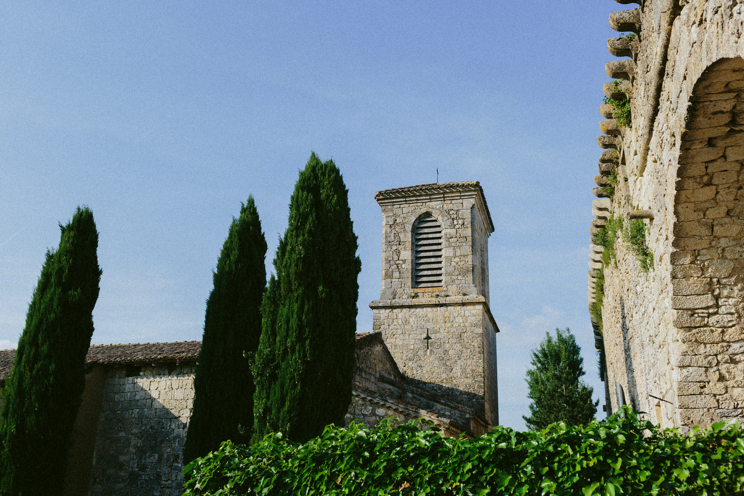 church Castelnau des Fieumarcon french village wedding